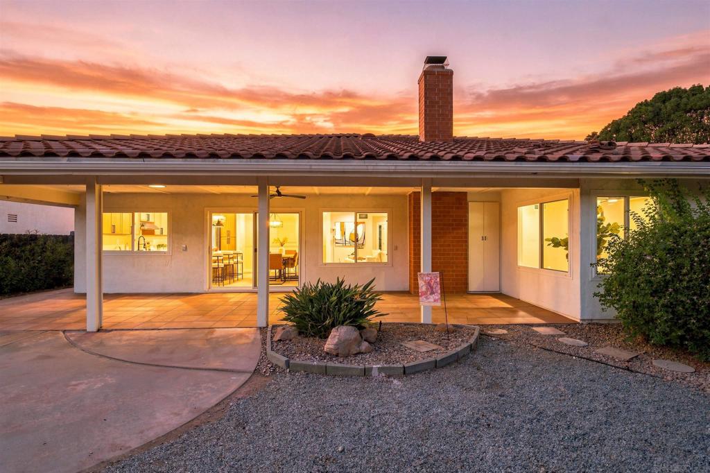 17506 Plaza Karena Property Photo 26