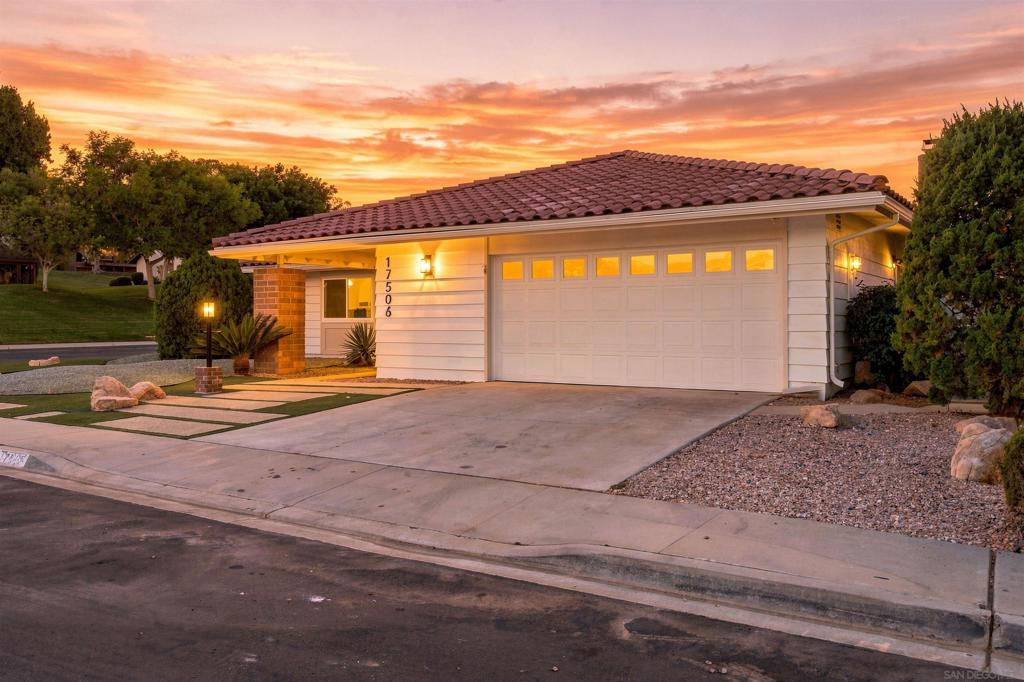 17506 Plaza Karena Property Photo 28