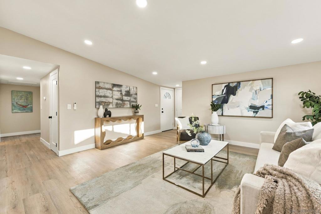 485 Montcalm St Property Photo 8
