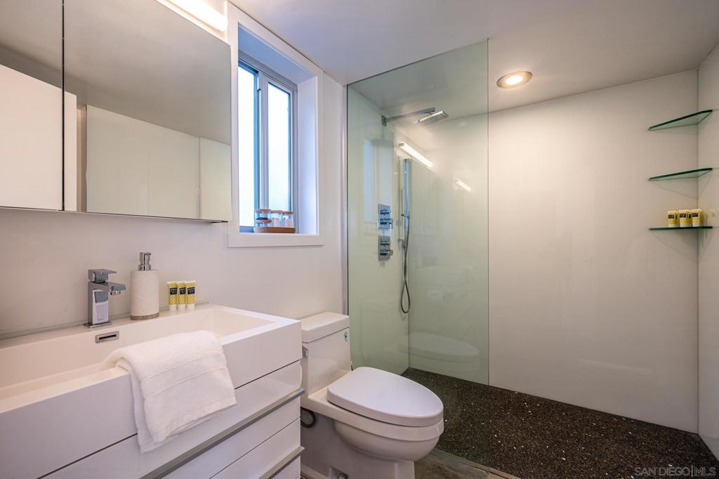 990 W Via Olivera Property Photo 15