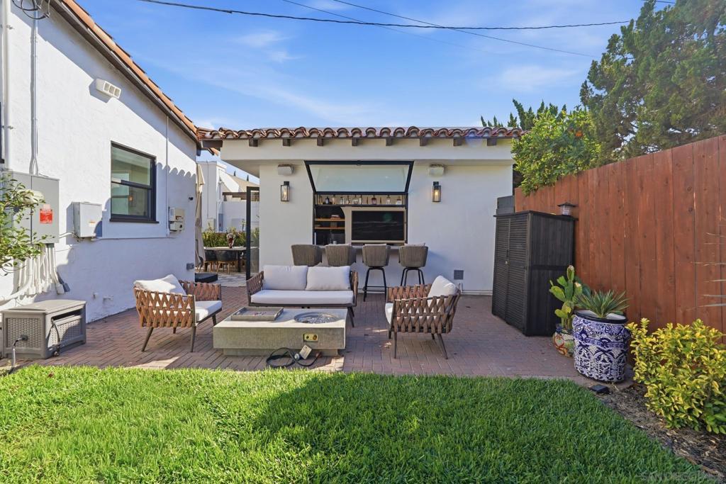 4664 Biona Dr Property Photo 35