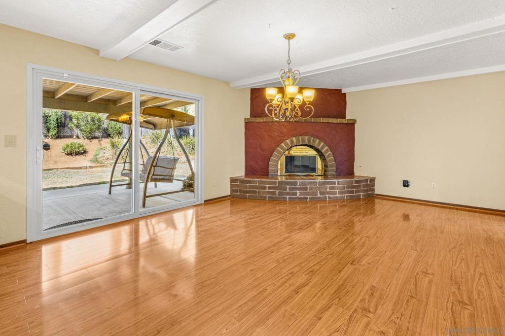 1643 Citrus Hills Lane Property Photo 9
