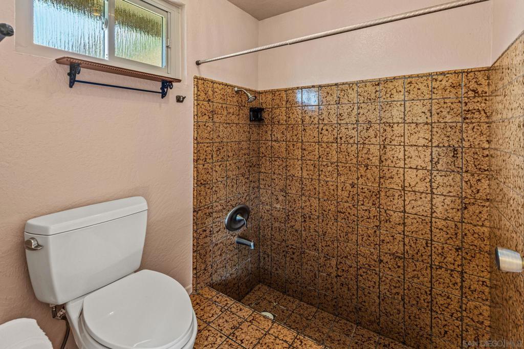 1643 Citrus Hills Lane Property Photo 17