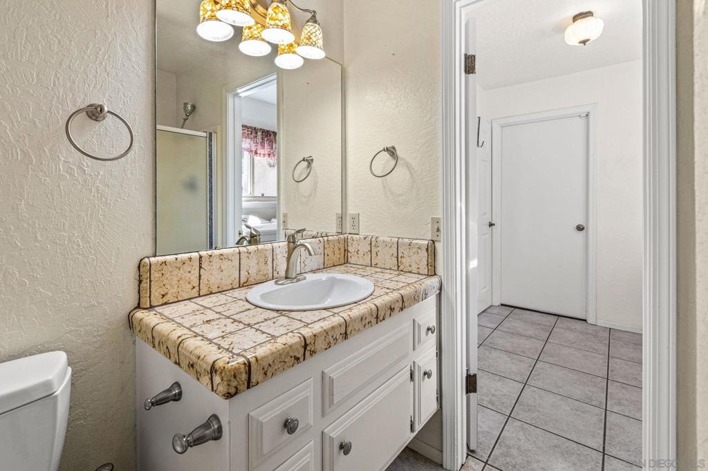 1643 Citrus Hills Lane Property Photo 20
