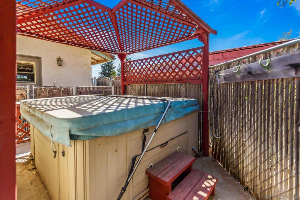 1643 Citrus Hills Lane Property Photo 22