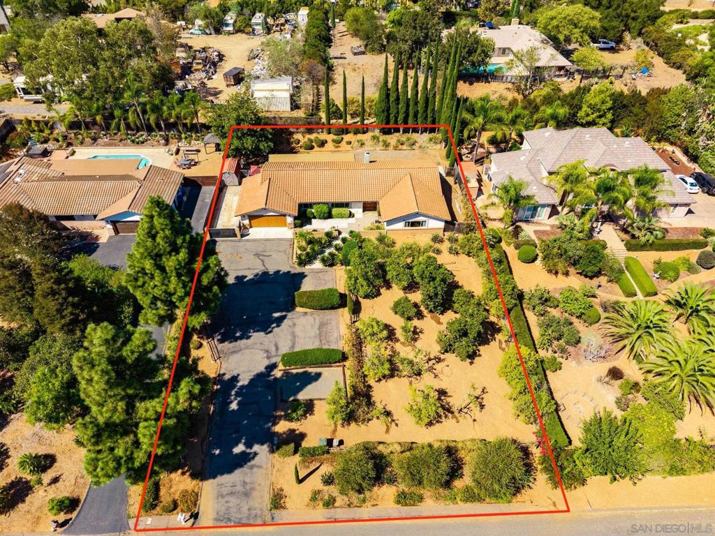 1643 Citrus Hills Lane Property Photo 24