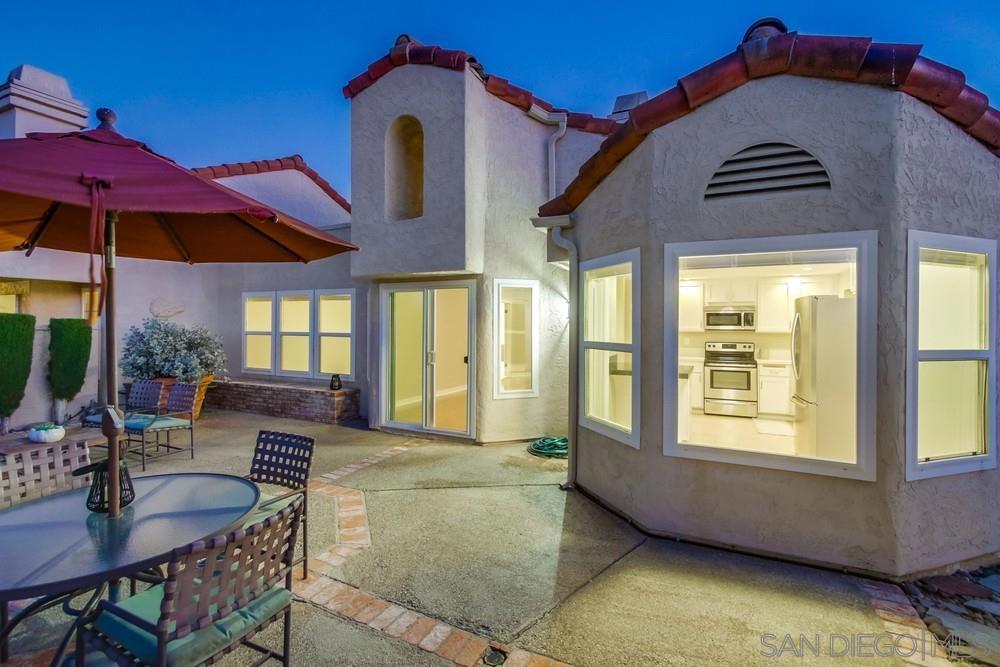 12566 Calle Tamega 108 Property Photo 8