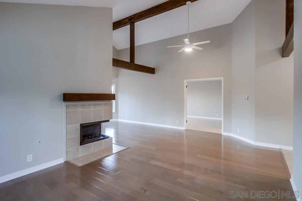 12566 Calle Tamega 108 Property Photo 13
