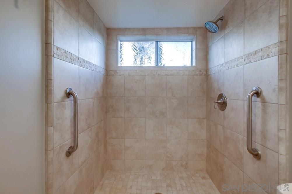 12566 Calle Tamega 108 Property Photo 40