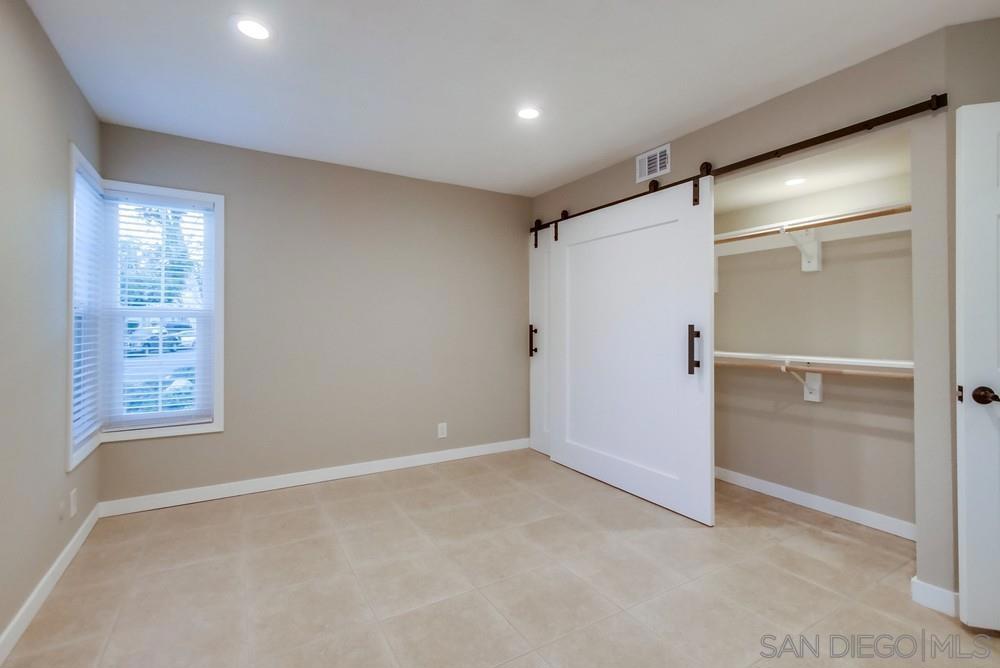 12566 Calle Tamega 108 Property Photo 44