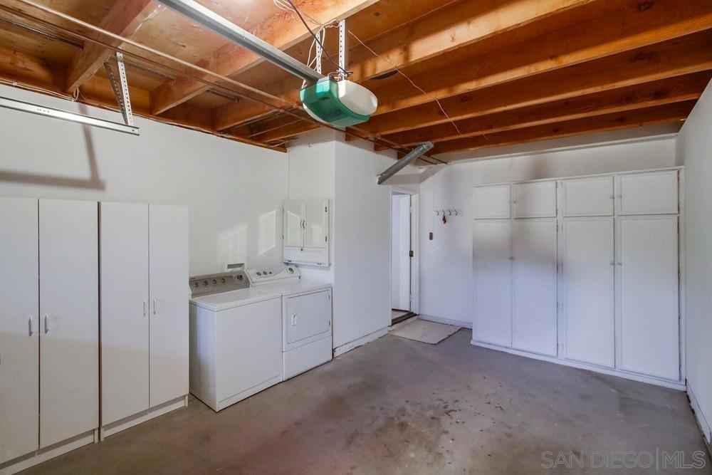 12566 Calle Tamega 108 Property Photo 45
