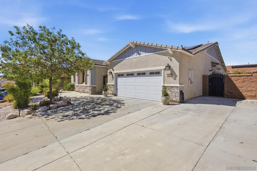 31573 Navy Sky Drive Property Photo 2