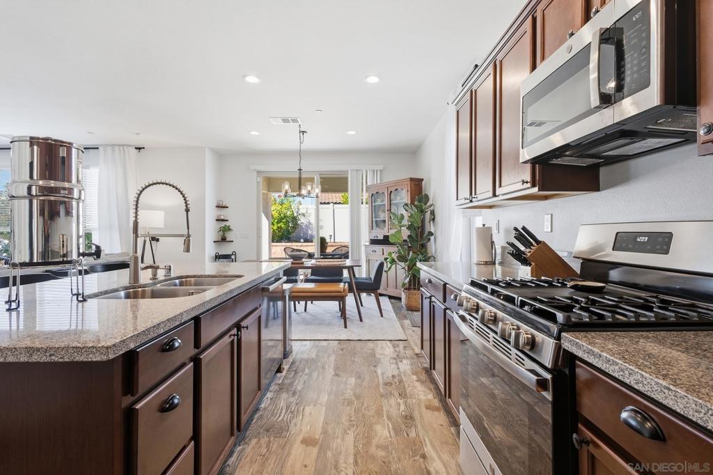31573 Navy Sky Drive Property Photo 6