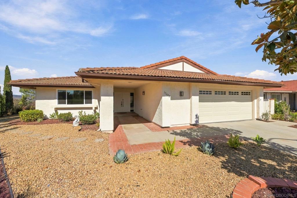 12602 Senda Acantilada Property Photo 2