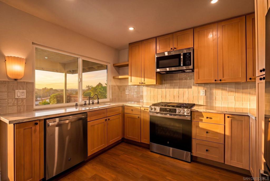 12602 Senda Acantilada Property Photo 3