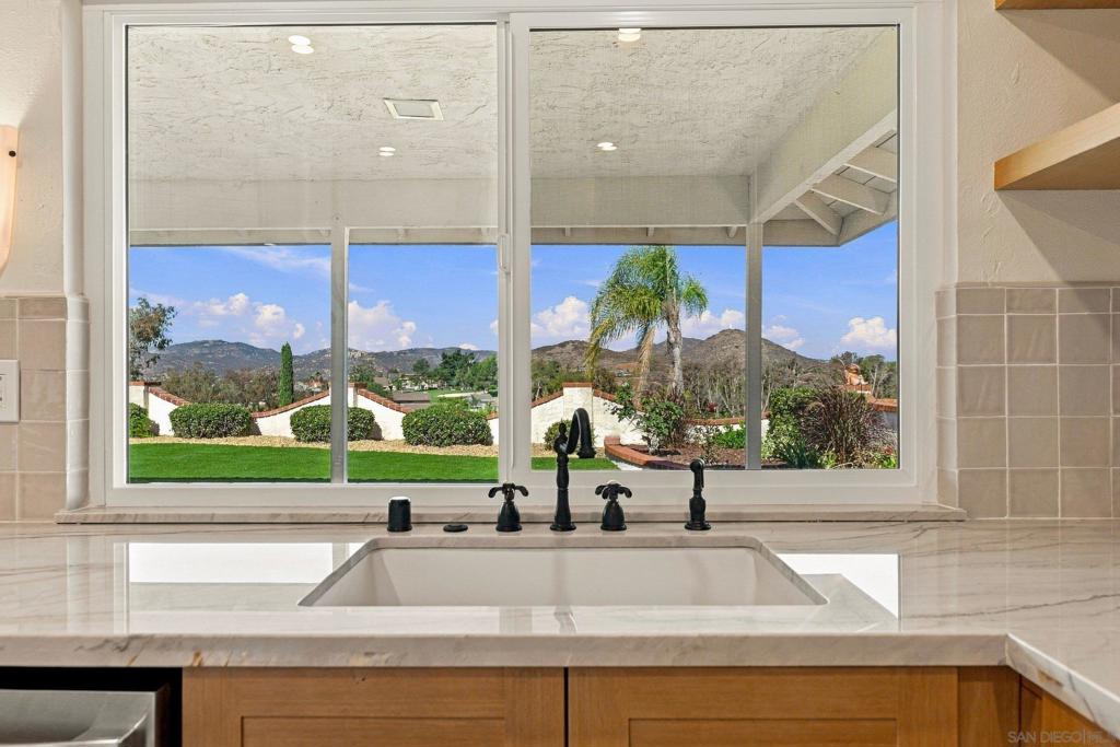 12602 Senda Acantilada Property Photo 40