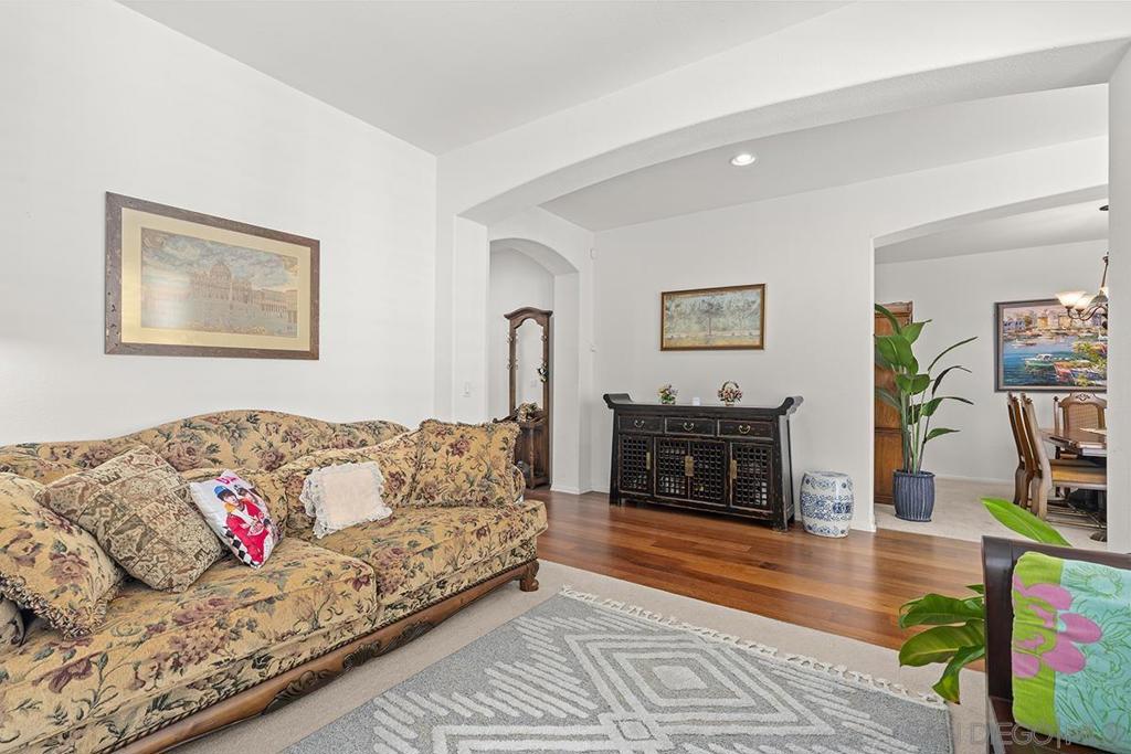 11303 Rose Garden Ct Property Photo 6
