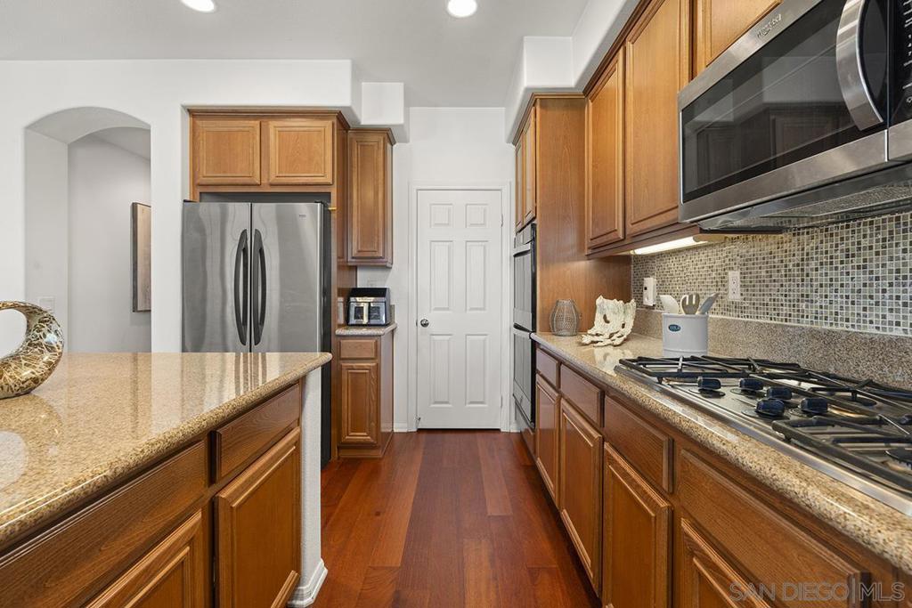 11303 Rose Garden Ct Property Photo 14