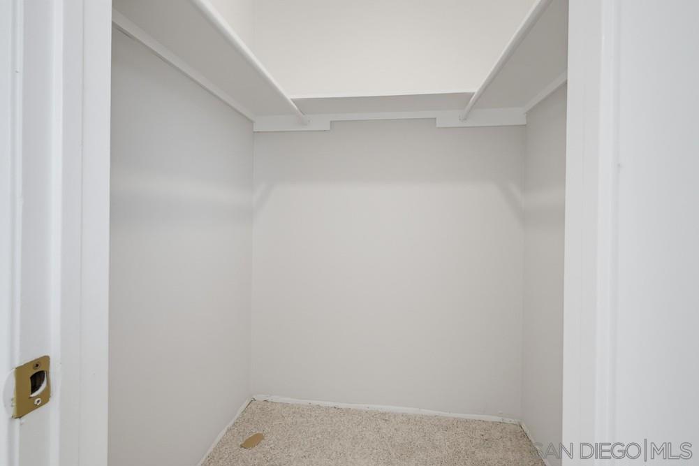 2190 Greenbrier Drive Property Photo 23