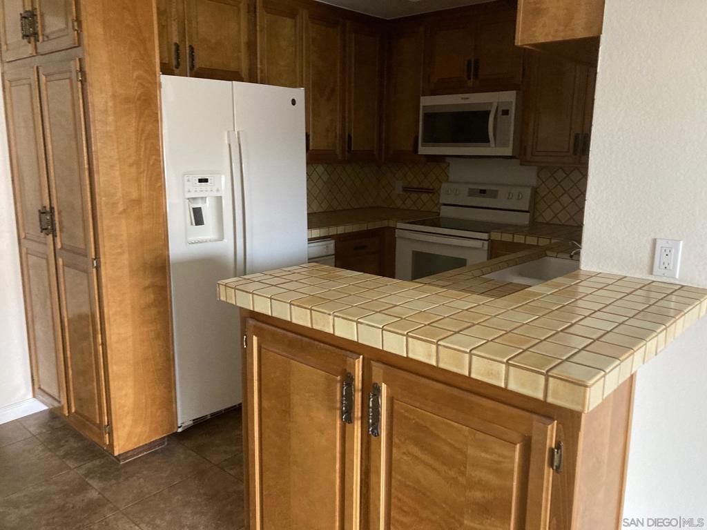 750 State St 406 Property Photo 4