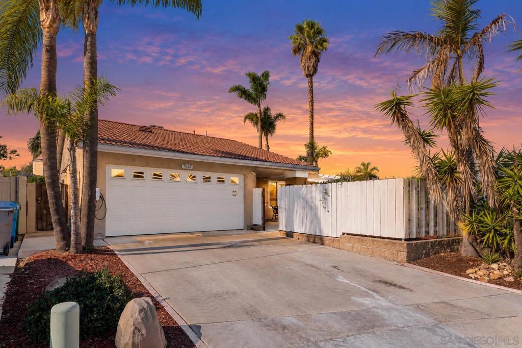 7657 Caffey Property Photo 3