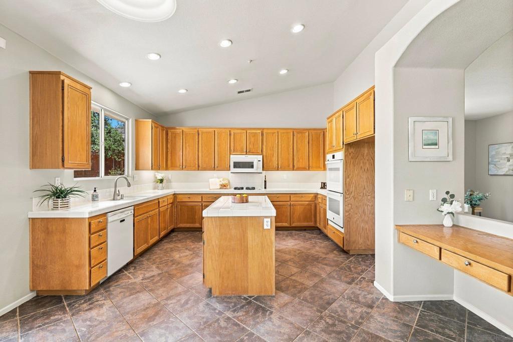 23608 Gymkhana Rd Property Photo 12