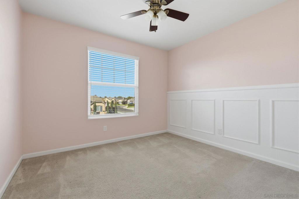 1119 W Muir Way Property Photo 18