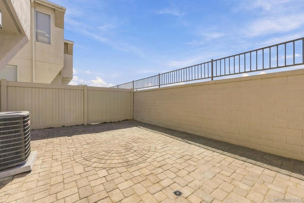 11896 Scripps Creek Dr B Property Photo 16