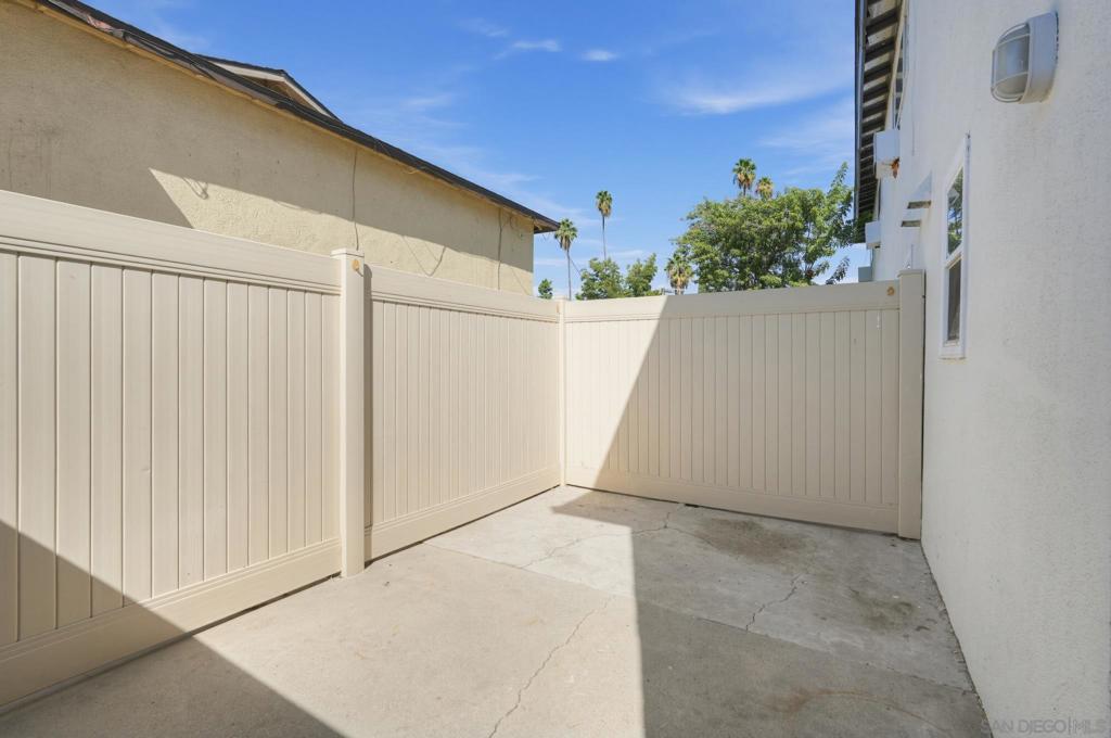135 Cook St Property Photo 11