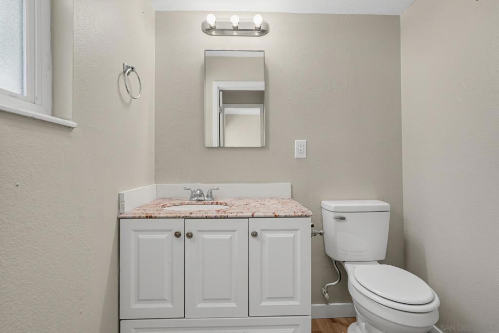 135 Cook St Property Photo 14