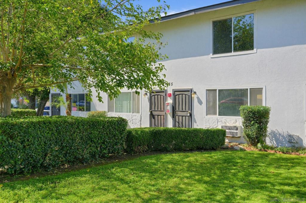 135 Cook St Property Photo 15