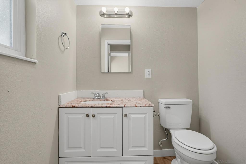 135 Cook St Property Photo 32