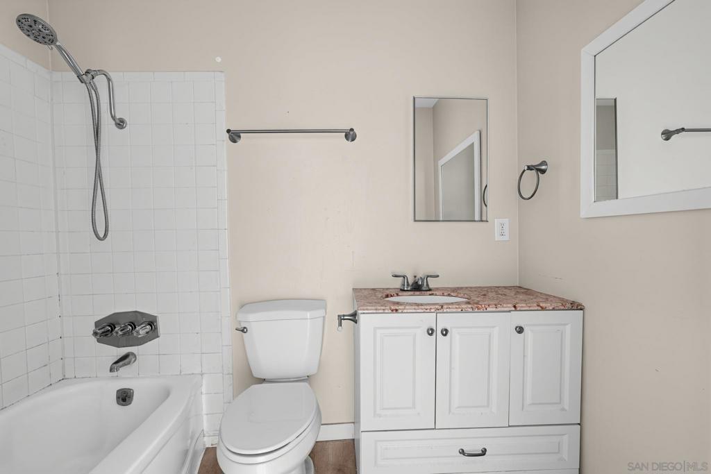 135 Cook St Property Photo 34