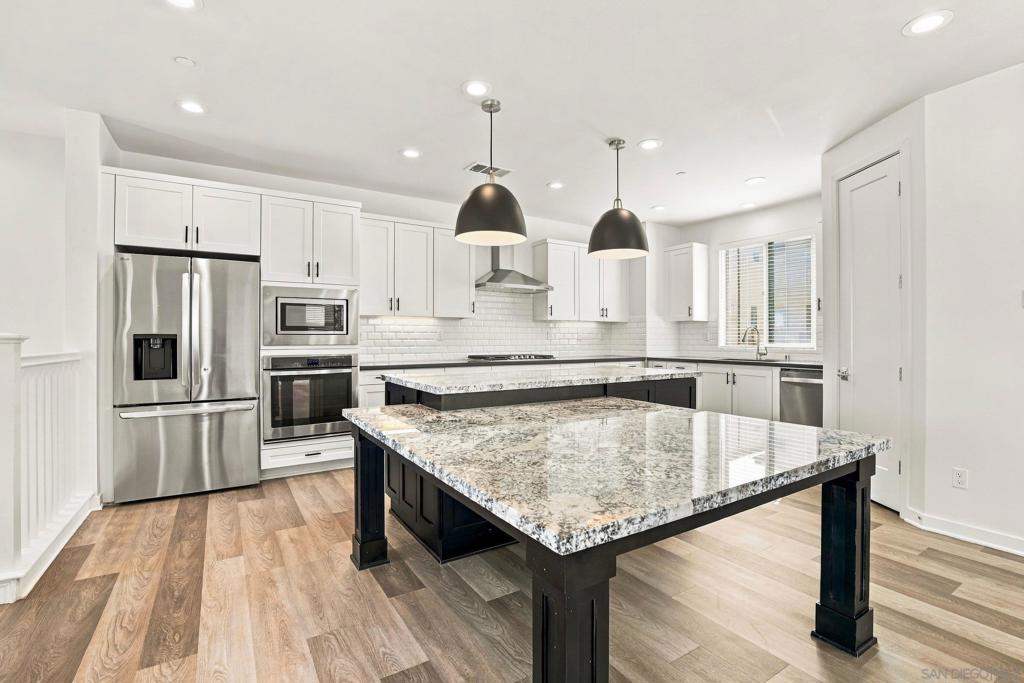 16218 Camden Cir Property Photo 11
