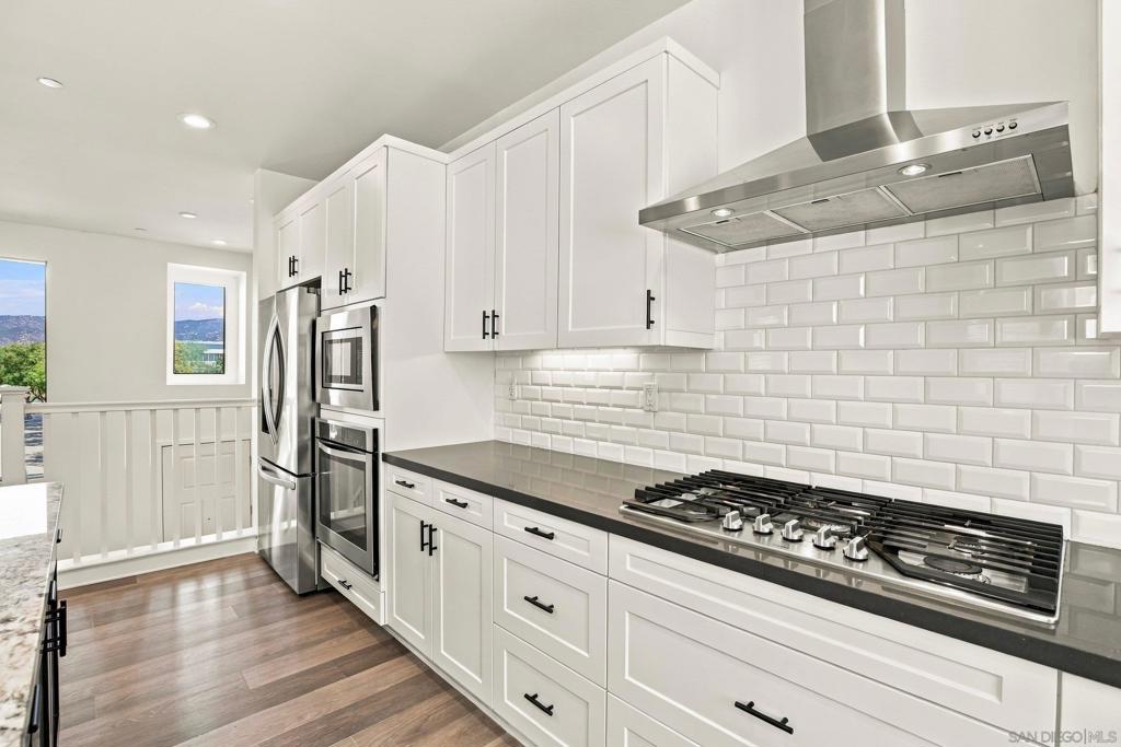 16218 Camden Cir Property Photo 16
