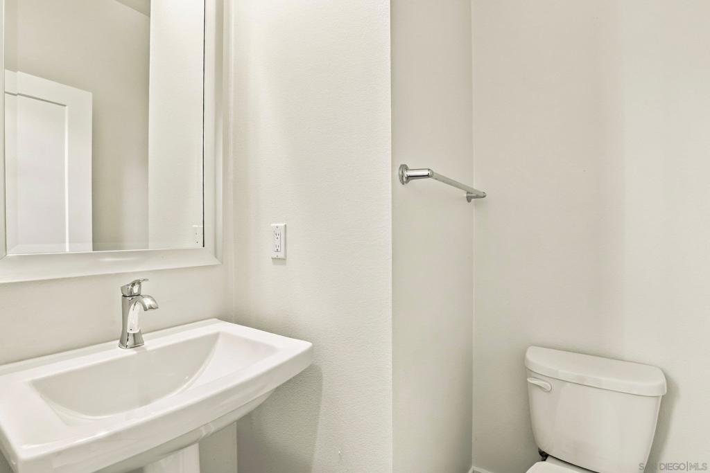 16218 Camden Cir Property Photo 19