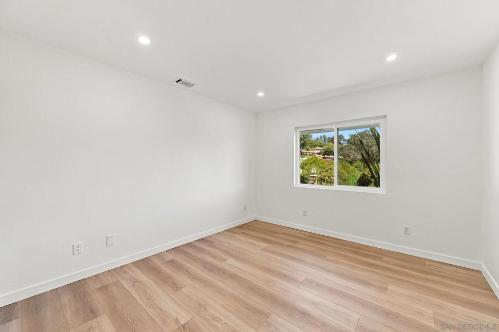 11701 Shadow Valley Rd. Property Photo 12