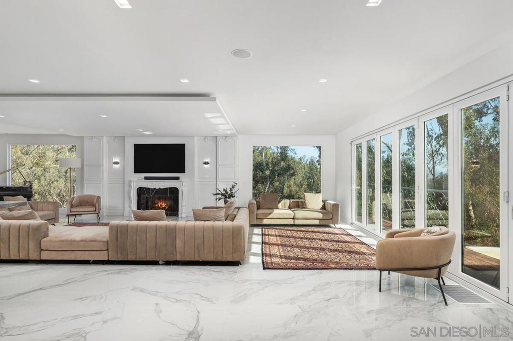 15121 Las Planideras Property Photo 6