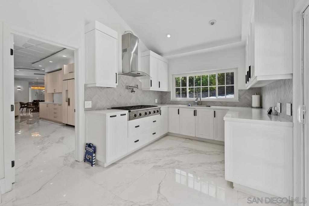 15121 Las Planideras Property Photo 15