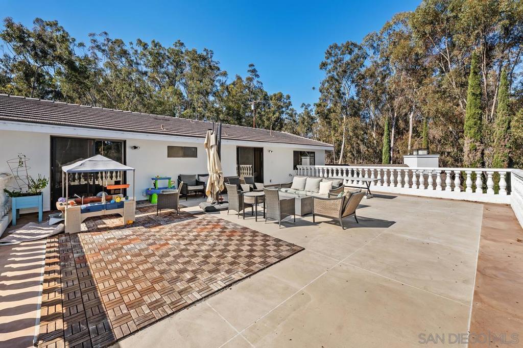 15121 Las Planideras Property Photo 31