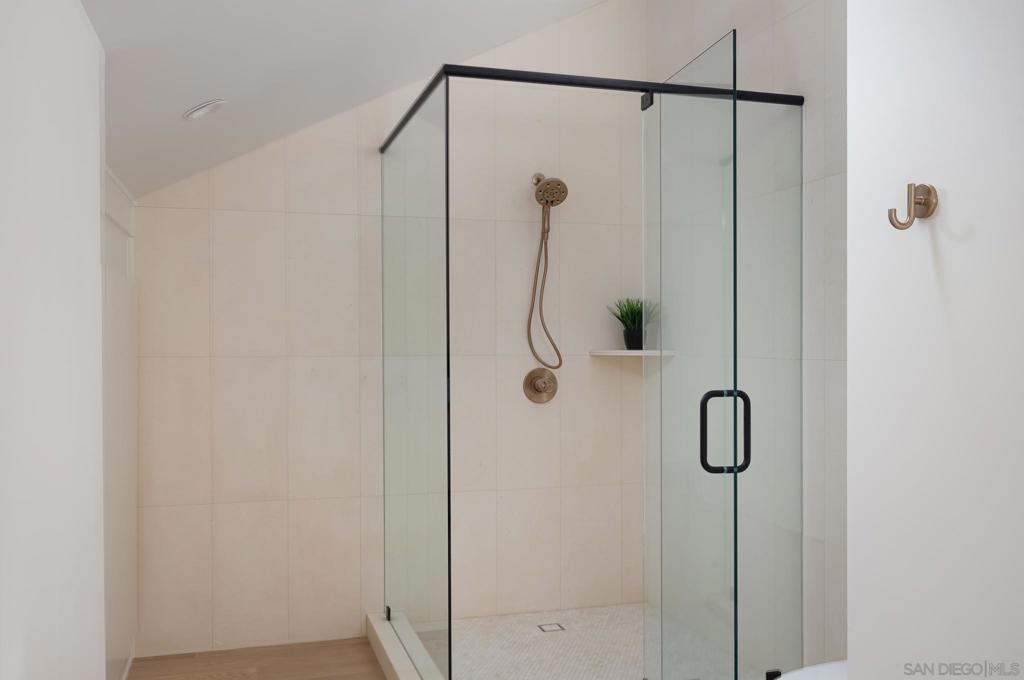 4007 Canario E Property Photo 24