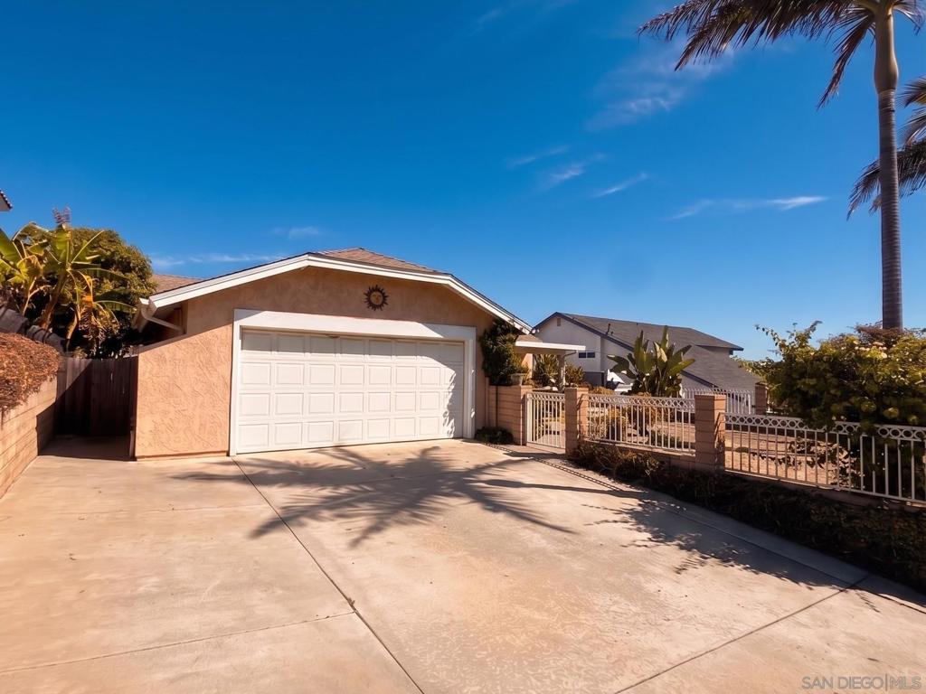 1761 Olamar Way Property Photo 2