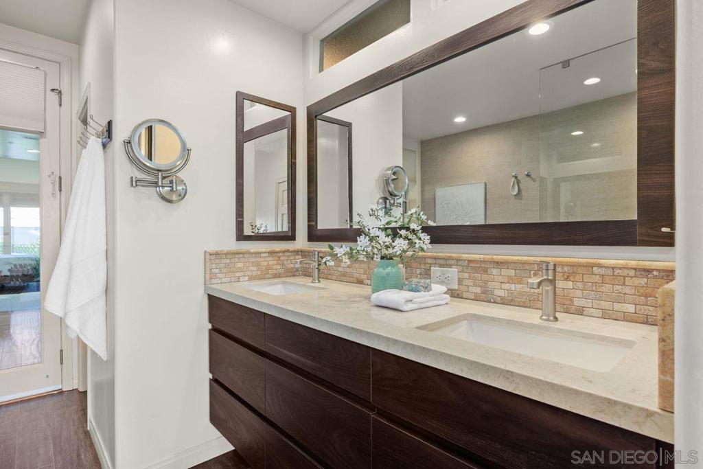 260024576SD Property Photo 33