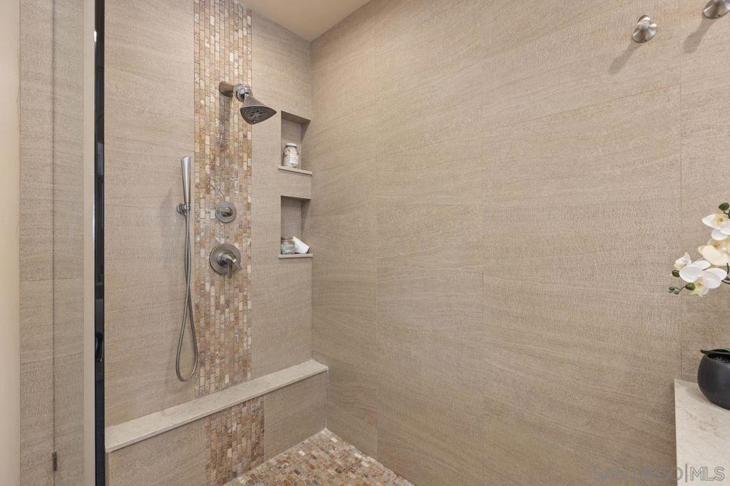 260024576SD Property Photo 36