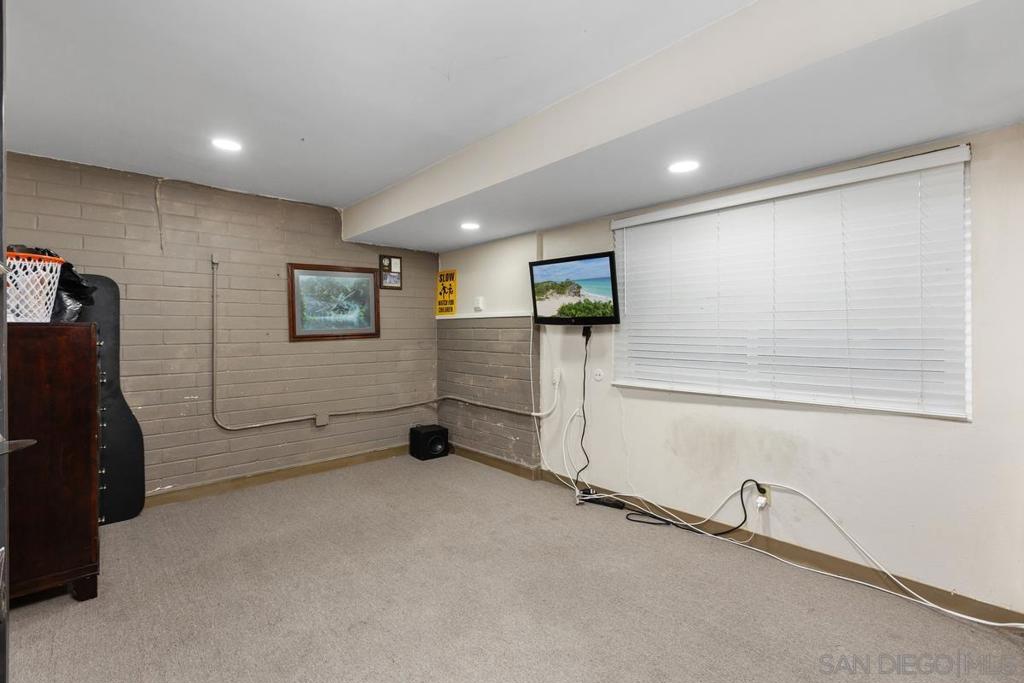 260024578SD Property Photo 24