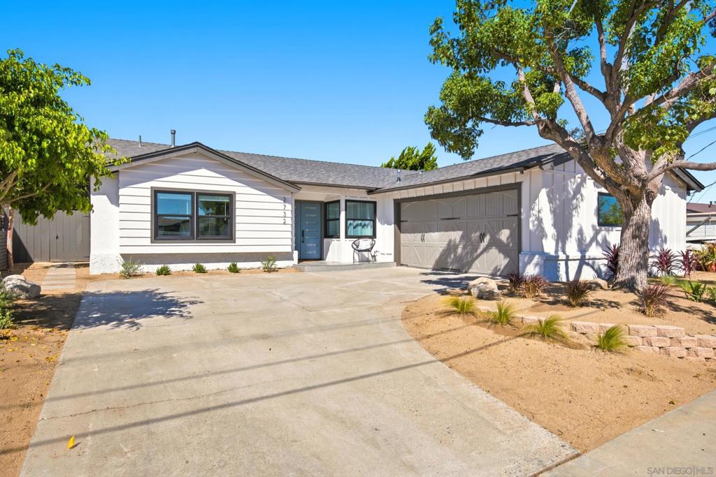 2732 Gobat Property Photo 10