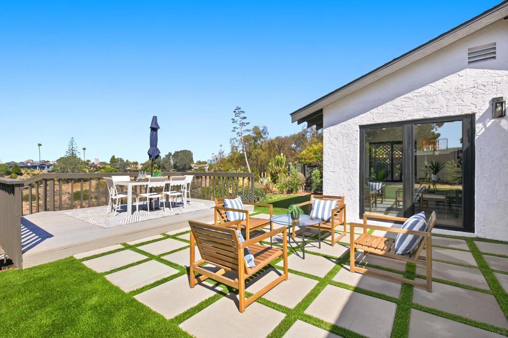 2732 Gobat Property Photo 13