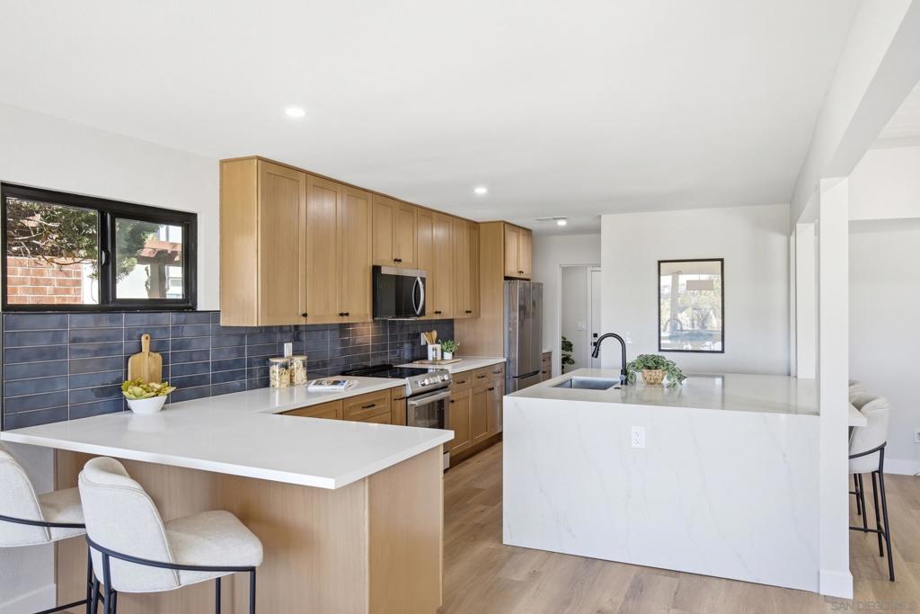 2732 Gobat Property Photo 36