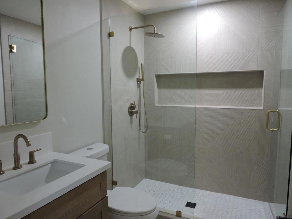 2732 Gobat Property Photo 48
