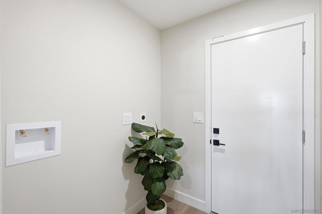 2732 Gobat Property Photo 50